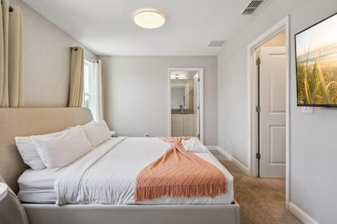 Adosado en venta en Kissimmee, Florida, 5 dormitorios, 201.23 m2 № 2197625 - foto 19