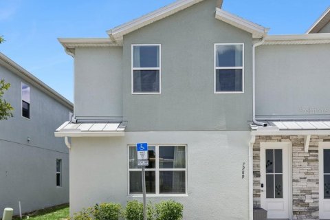 Adosado en venta en Kissimmee, Florida, 5 dormitorios, 201.23 m2 № 2197625 - foto 3