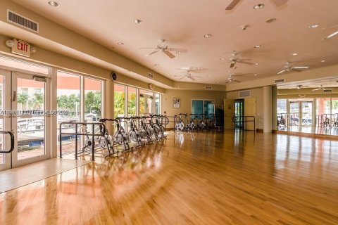 Apartamento en alquiler en Aventura, Florida, 2 dormitorios, 154.22 m2 № 1929163 - foto 6