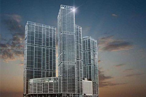 Condo in Miami, Florida, 2 bedrooms № 1990070 - photo 1