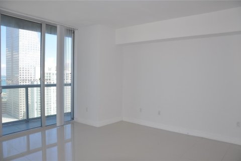 Condo in Miami, Florida, 2 bedrooms № 1990070 - photo 5