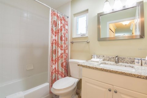House in Bradenton Beach, Florida 4 bedrooms, 263.1 sq.m. № 1574911 - photo 28