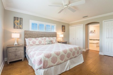 House in Bradenton Beach, Florida 4 bedrooms, 263.1 sq.m. № 1574911 - photo 24