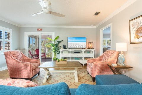 House in Bradenton Beach, Florida 4 bedrooms, 263.1 sq.m. № 1574911 - photo 18