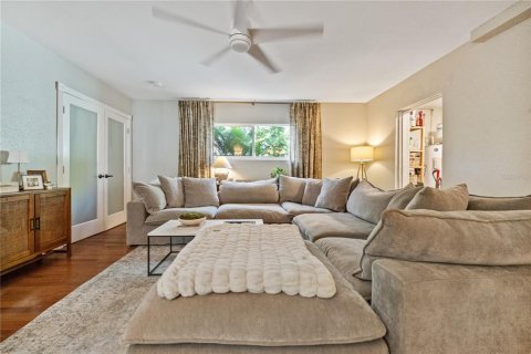 Villa ou maison à vendre à Tampa, Floride: 3 chambres, 150.04 m2 № 2419696 - photo 10