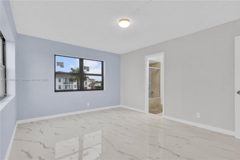 Condominio en alquiler en Boca Raton, Florida, 2 dormitorios, 83.61 m2 № 2088547 - foto 18