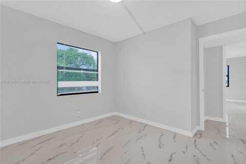 Condominio en alquiler en Boca Raton, Florida, 2 dormitorios, 83.61 m2 № 2088547 - foto 13