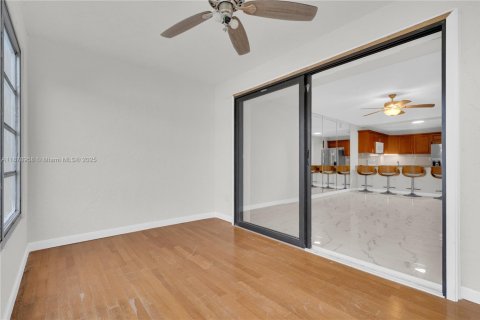 Condominio en alquiler en Boca Raton, Florida, 2 dormitorios, 83.61 m2 № 2088547 - foto 10