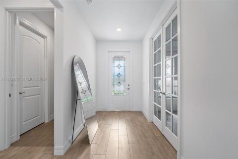 Villa ou maison à vendre à Oakland Park, Floride: 3 chambres, 238.57 m2 № 2053128 - photo 4