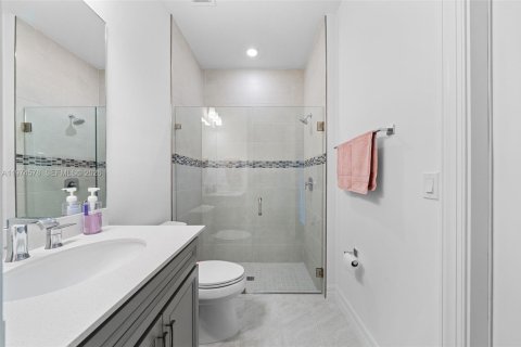 Villa ou maison à vendre à Oakland Park, Floride: 3 chambres, 238.57 m2 № 2053128 - photo 26