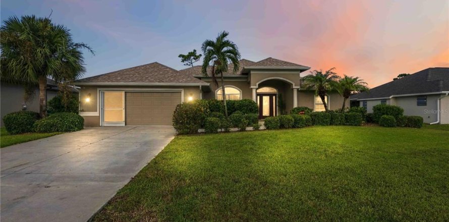 Casa en Rotonda, Florida 3 dormitorios, 169.27 m2 № 2381193