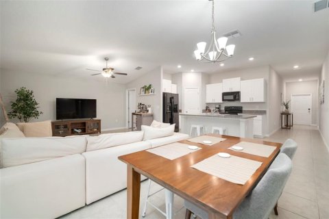 House in Tampa, Florida 3 bedrooms, 143.07 sq.m. № 1844459 - photo 22