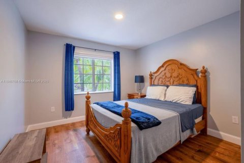 Casa en venta en Homestead, Florida, 4 dormitorios, 157.19 m2 № 1939580 - foto 13