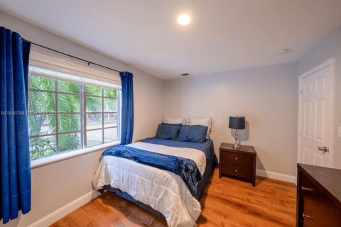 Casa en venta en Homestead, Florida, 4 dormitorios, 157.19 m2 № 1939580 - foto 14