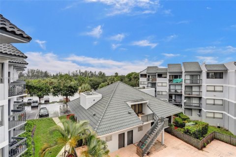 Condominio en alquiler en West Palm Beach, Florida, 1 dormitorio, 66.89 m2 № 2030360 - foto 10