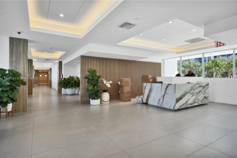 Купить кондоминиум в Майами-Бич, Флорида 3 спальни, 109.62м2, № 2012653 - фото 2