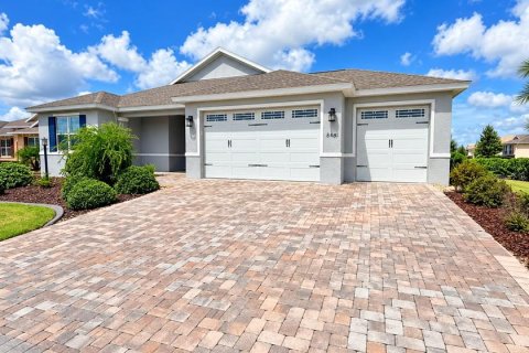 Casa en Ocala, Florida 3 dormitorios, 261.52 m2 № 2381177