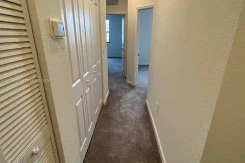 Купить таунхаус в Хомстед, Флорида 3 спальни, 157.66м2, № 2062784 - фото 15