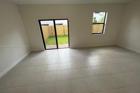 Купить таунхаус в Хомстед, Флорида 3 спальни, 157.66м2, № 2062784 - фото 5