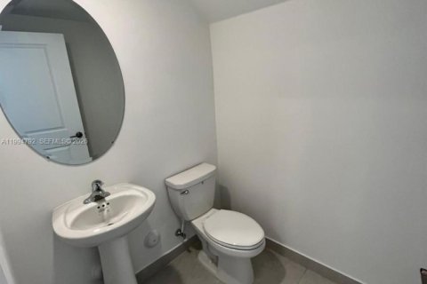 Купить таунхаус в Хомстед, Флорида 3 спальни, 157.66м2, № 2062784 - фото 10