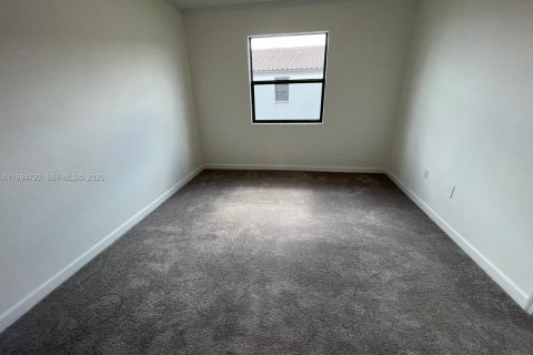 Купить таунхаус в Хомстед, Флорида 3 спальни, 157.66м2, № 2062784 - фото 12