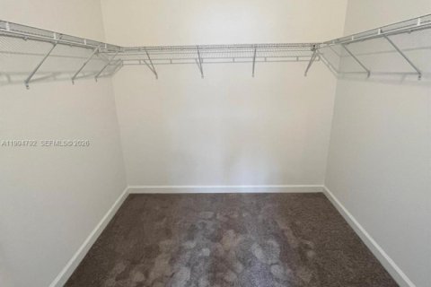 Купить таунхаус в Хомстед, Флорида 3 спальни, 157.66м2, № 2062784 - фото 13