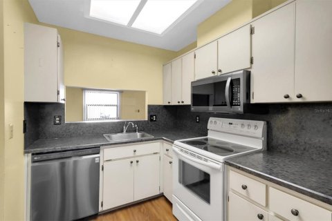 Casa en venta en New Port Richey, Florida, 2 dormitorios, 140.75 m2 № 1904023 - foto 6