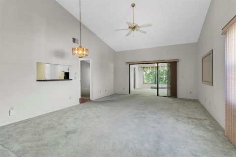 Casa en venta en New Port Richey, Florida, 2 dormitorios, 140.75 m2 № 1904023 - foto 3