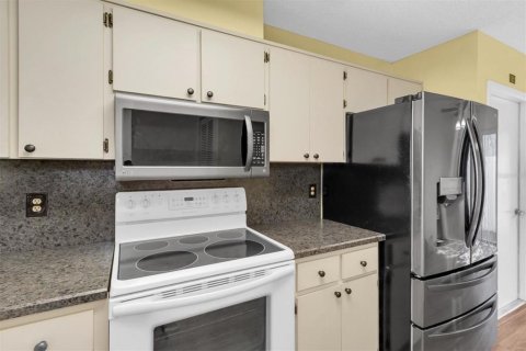 Casa en venta en New Port Richey, Florida, 2 dormitorios, 140.75 m2 № 1904023 - foto 7
