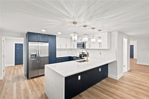 Villa ou maison à vendre à Tampa, Floride: 3 chambres, 160.54 m2 № 2147977 - photo 8