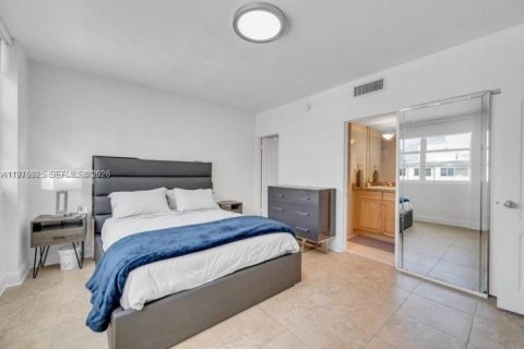 Купить кондоминиум в Майами, Флорида 2 спальни, 91.97м2, № 2079222 - фото 15