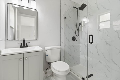 House in North Lauderdale, Florida 3 bedrooms, 133.59 sq.m. № 2050745 - photo 21