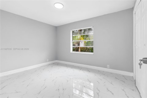 House in North Lauderdale, Florida 3 bedrooms, 133.59 sq.m. № 2050745 - photo 16