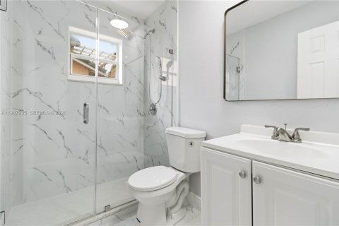 House in North Lauderdale, Florida 3 bedrooms, 133.59 sq.m. № 2050745 - photo 14