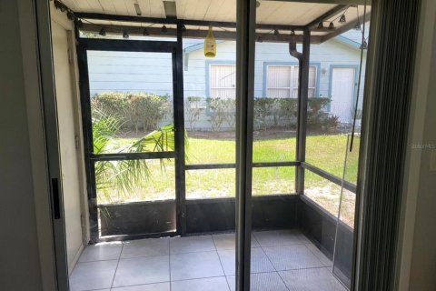 Villa ou maison à louer à Kissimmee, Floride: 2 chambres, 80.27 m2 № 2353446 - photo 7