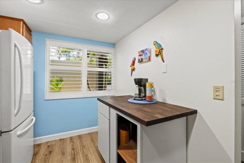 Condo in Venice, Florida, 2 bedrooms № 2094571 - photo 14