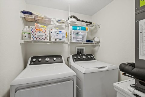 Condo in Venice, Florida, 2 bedrooms № 2094571 - photo 28
