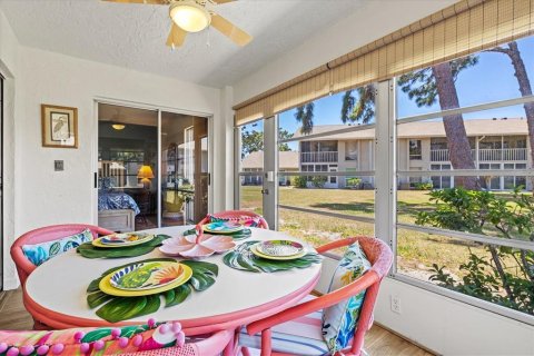 Condo in Venice, Florida, 2 bedrooms № 2094571 - photo 25