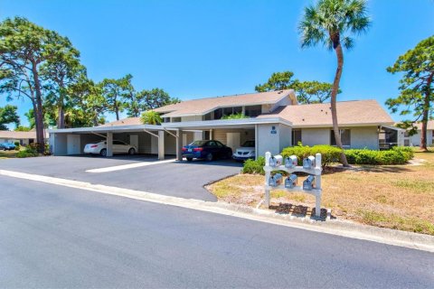 Condo in Venice, Florida, 2 bedrooms  № 2094571