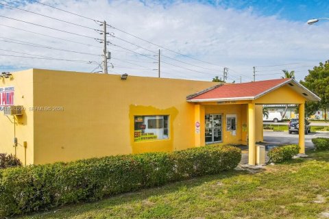 Immobilier commercial à vendre à Hallandale Beach, Floride № 2049999 - photo 2