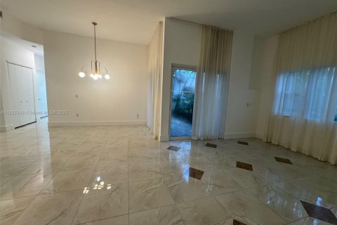 Condo in Aventura, Florida, 3 bedrooms  № 2060207 - photo 14