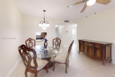 Condo in Sunrise, Florida, 2 bedrooms  № 2004736 - photo 27