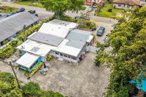 Commercial property in Fort Lauderdale, Florida 213.4 sq.m. № 2147123 - photo 3