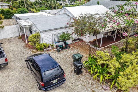 Commercial property in Fort Lauderdale, Florida 213.4 sq.m. № 2147123 - photo 2