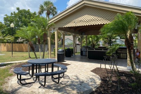 Condominio en alquiler en Orlando, Florida, 2 dormitorios, 77.02 m2 № 1829166 - foto 4