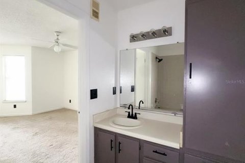 Condominio en alquiler en Orlando, Florida, 2 dormitorios, 77.02 m2 № 1829166 - foto 24