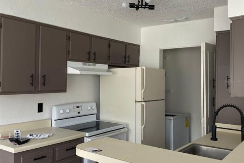 Condominio en alquiler en Orlando, Florida, 2 dormitorios, 77.02 m2 № 1829166 - foto 16