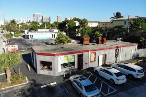Propiedad comercial en venta en Fort Lauderdale, Florida № 2145956 - foto 3
