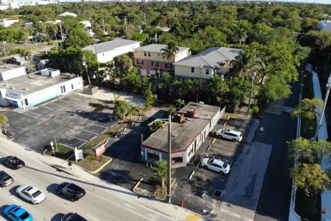 Propiedad comercial en venta en Fort Lauderdale, Florida № 2145956 - foto 19