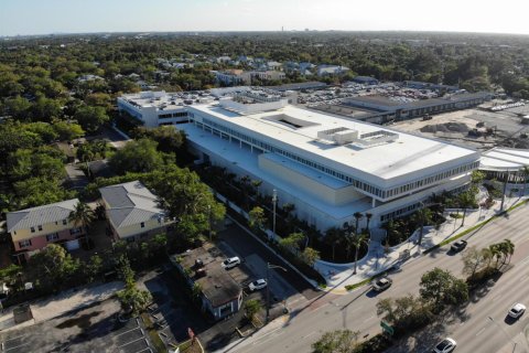 Propiedad comercial en venta en Fort Lauderdale, Florida № 2145956 - foto 11
